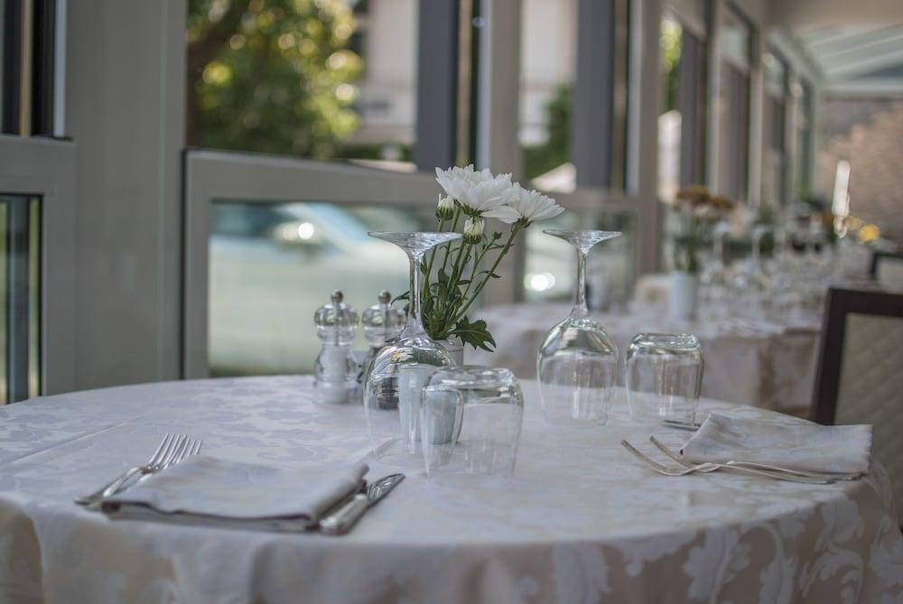 Hotel Flora Стреза Екстериор снимка
